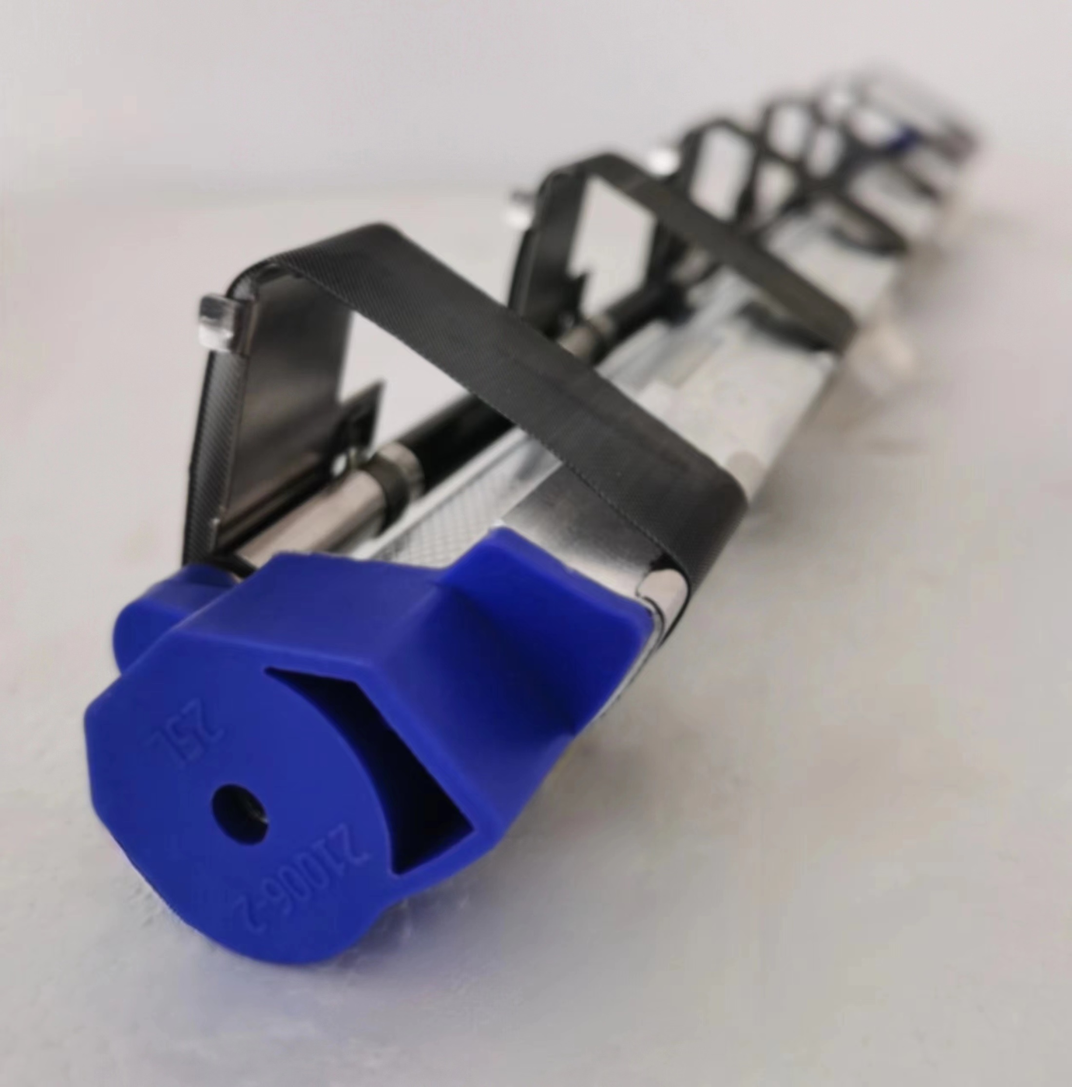 大翻闆(pan)漲力架集(ji)聚管部件(jiàn)