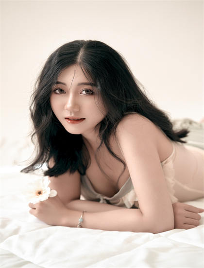 探索《甜蜜小谎言》的奥秘：隐藏细节与深层意义，热门